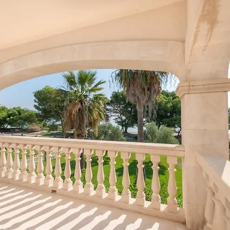 Apartament Countess Of The Bay Attic E Apartment